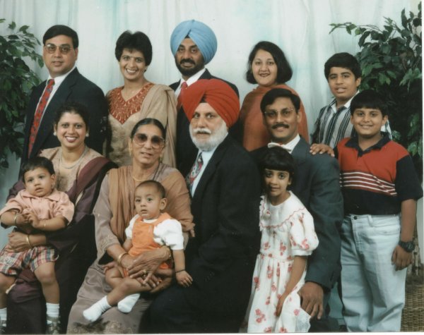 sikh_family.jpg